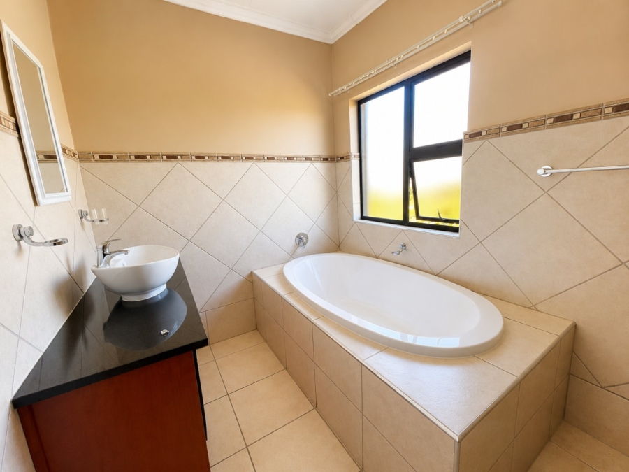 4 Bedroom Property for Sale in Lilyvale Free State